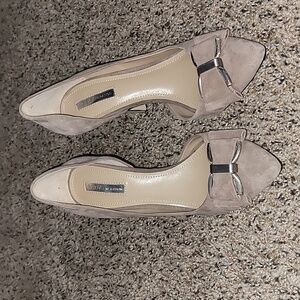 BCBGeneration BG-Chester Taupe Kidsuede Heels SIZE 8.5